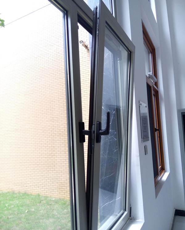 內開內倒窗有哪些優缺點？