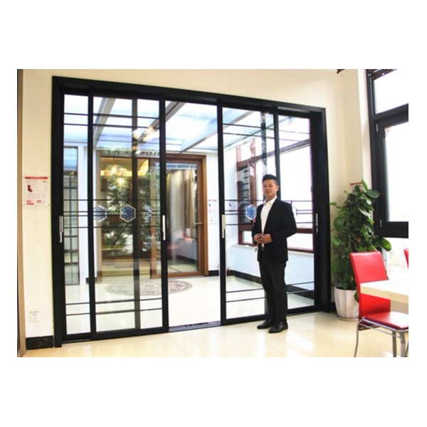 加盟伊盾門窗，實(shí)現(xiàn)你發(fā)財(cái)致富的夢想！