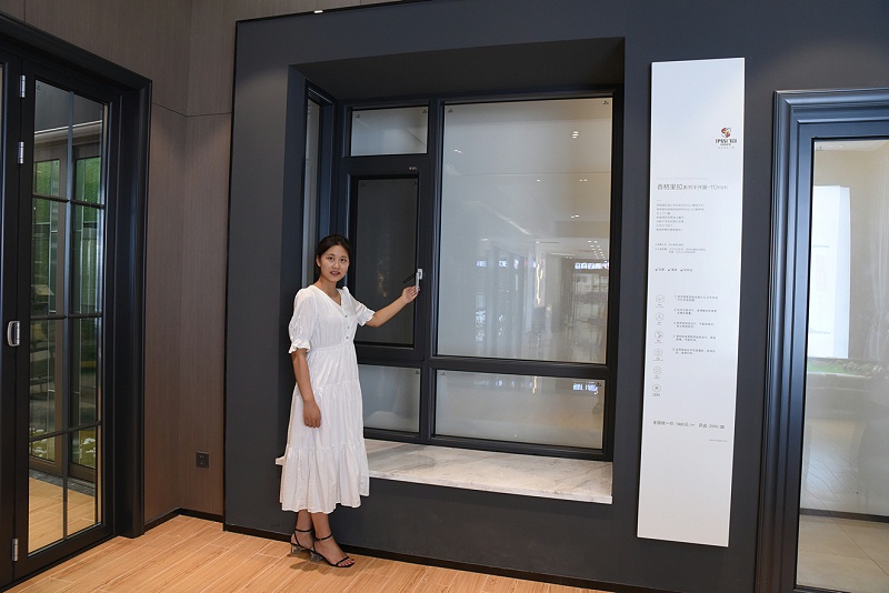 伊盾門窗子彈頭系列平開窗,憑啥一推出市場就激起千層浪? 伊盾門窗子彈頭系列平開窗,憑啥一推出市場就激起千層浪?